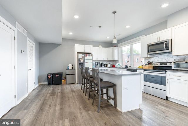 1654 RIDGE AVE, Philadelphia, PA 19130