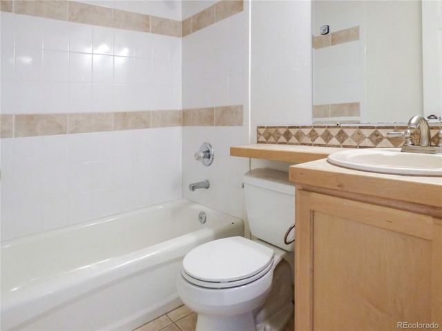 1750 Gaylord St H, Denver, CO 80206