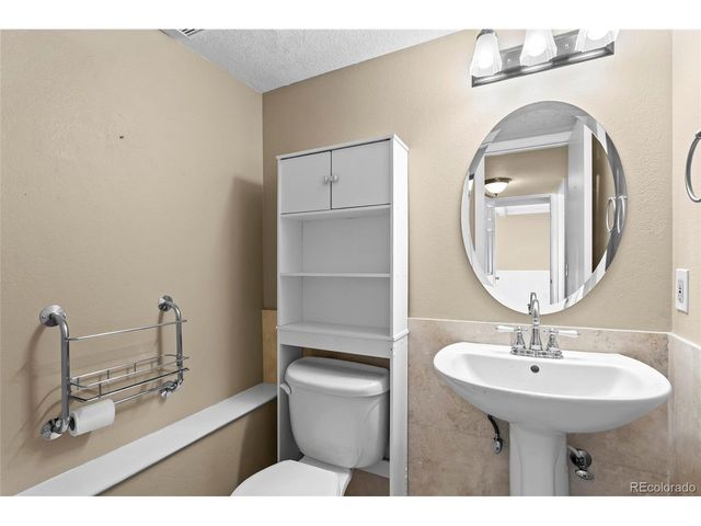 6048 Ponderosa Way, Parker, CO 80134