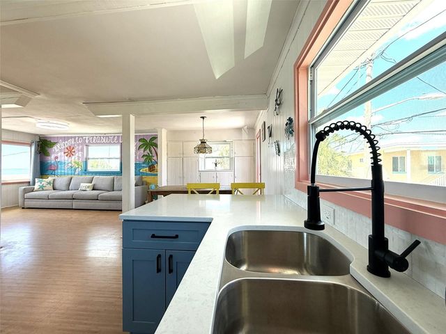 12609 SUNSHINE LANE, Treasure Island, FL 33706