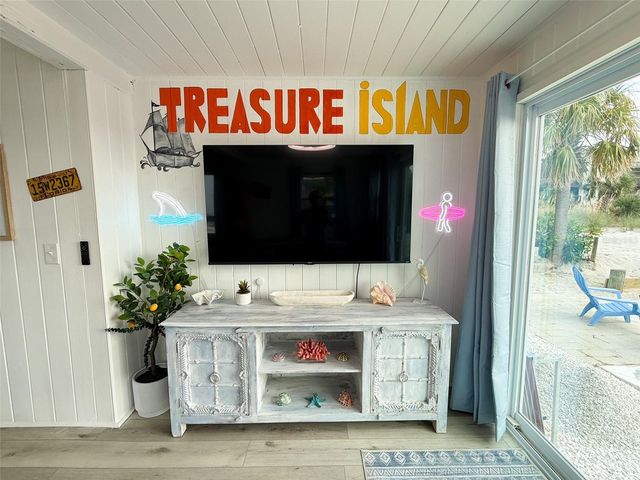 12609 SUNSHINE LANE, Treasure Island, FL 33706