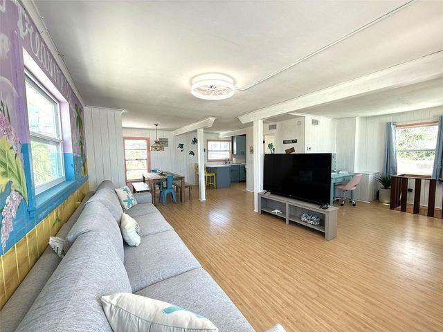 12609 SUNSHINE LANE, Treasure Island, FL 33706