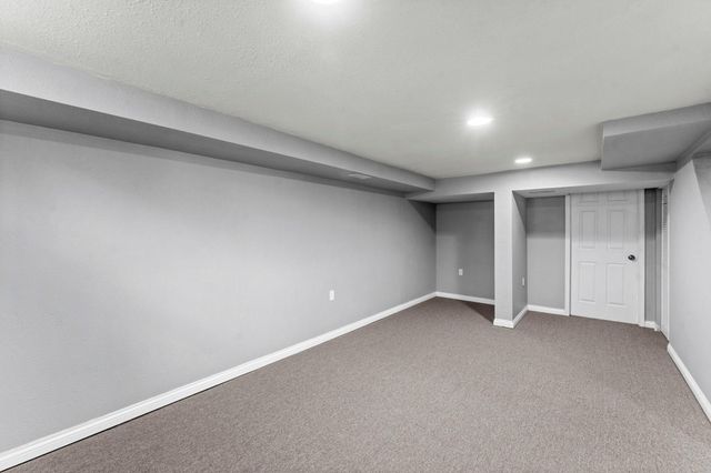 632 7th Avenue S, Hopkins, MN 55343