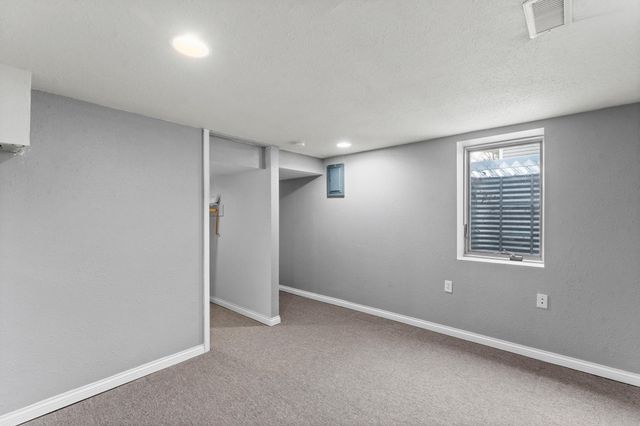 632 7th Avenue S, Hopkins, MN 55343