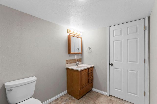 632 7th Avenue S, Hopkins, MN 55343