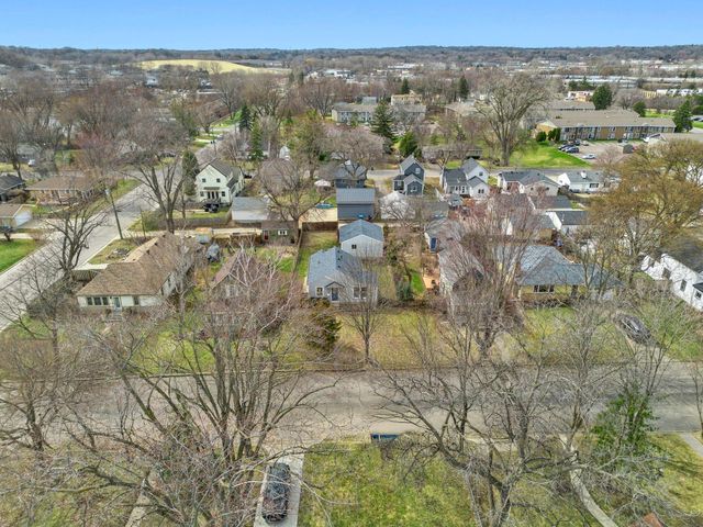 632 7th Avenue S, Hopkins, MN 55343