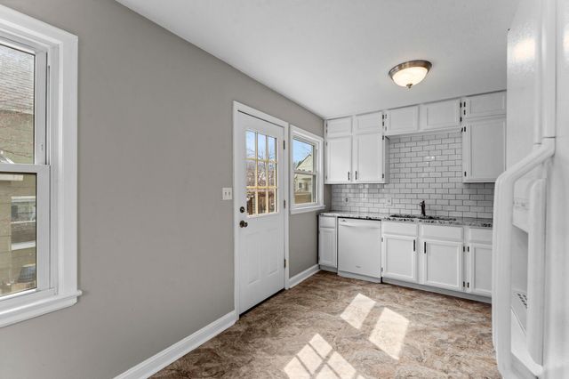 632 7th Avenue S, Hopkins, MN 55343