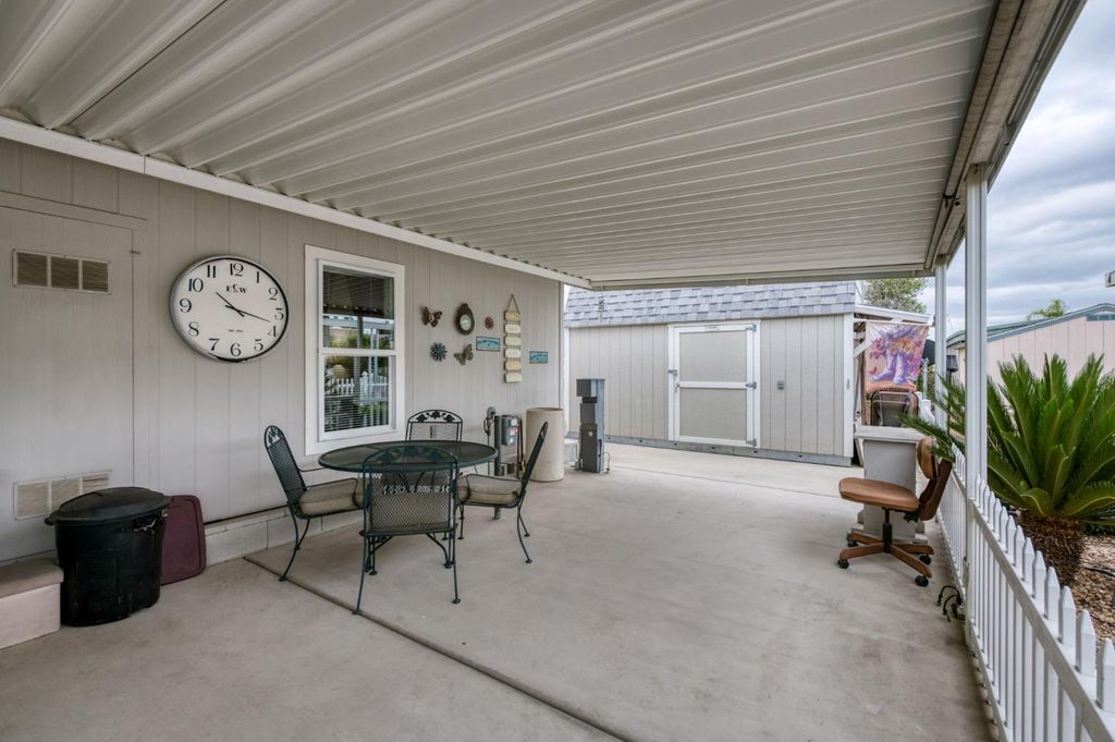Image 31 of property listing at 1701 Dinuba Avenue # 64, Selma, CA 93662