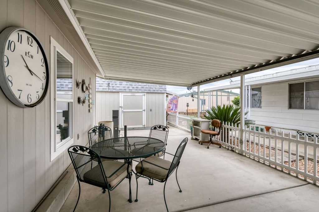 Image 32 of property listing at 1701 Dinuba Avenue # 64, Selma, CA 93662