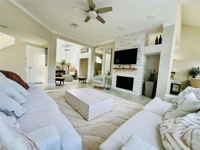 784 S PENNSYLVANIA AVENUE, Winter Park, FL 32789