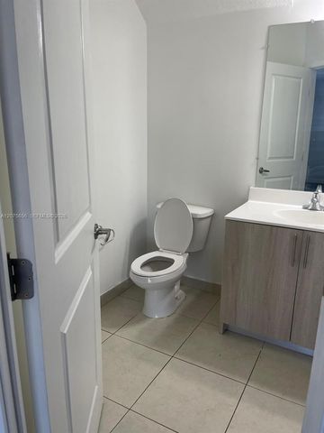 15520 SW 136th Street 210, Miami, FL 33196