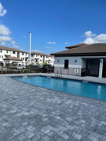 15520 SW 136th Street 210, Miami, FL 33196