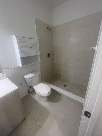 15520 SW 136th Street 210, Miami, FL 33196
