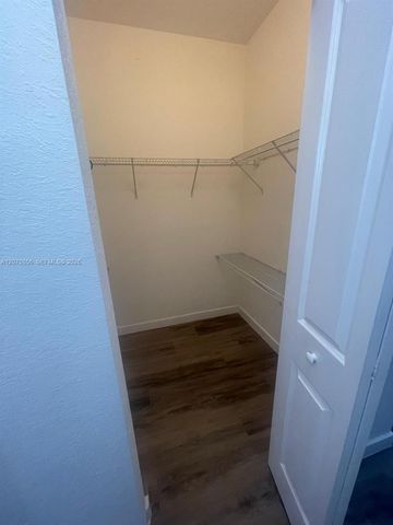 15520 SW 136th Street 210, Miami, FL 33196