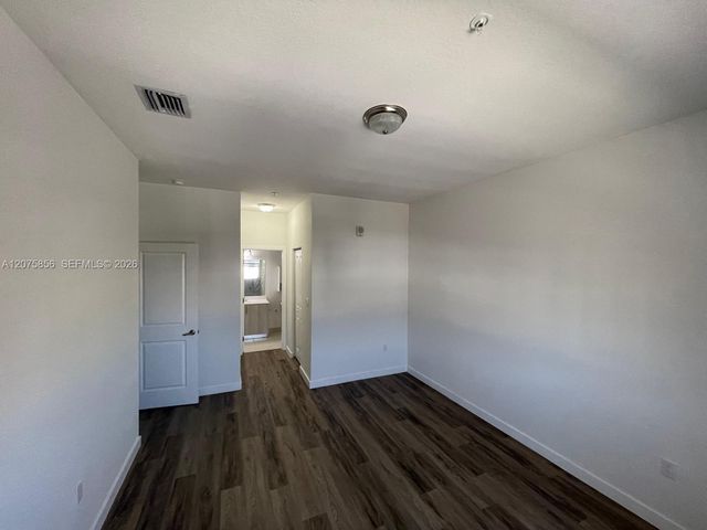 15520 SW 136th Street 210, Miami, FL 33196