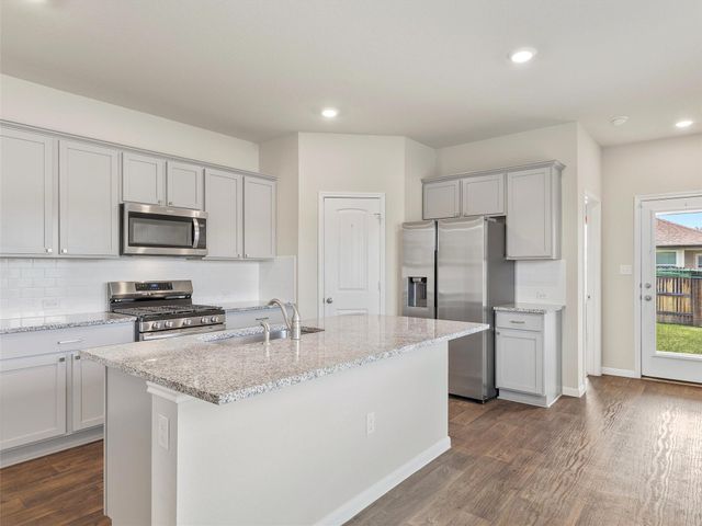 233 Baron Creek TRL, Bastrop, TX 78602
