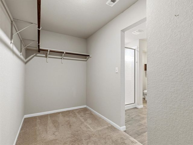 233 Baron Creek TRL, Bastrop, TX 78602