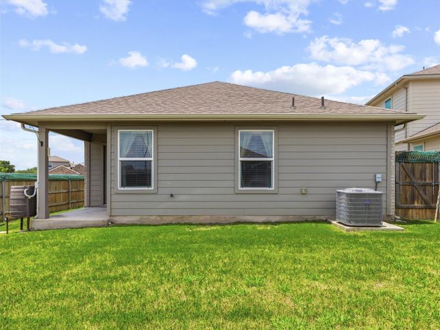 233 Baron Creek TRL, Bastrop, TX 78602