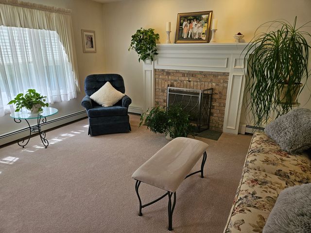 12 Jason Dr, Lincoln, RI 02865