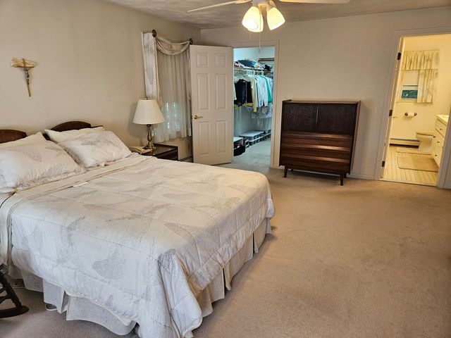 12 Jason Dr, Lincoln, RI 02865