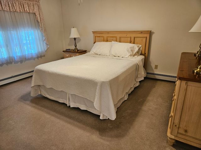 12 Jason Dr, Lincoln, RI 02865
