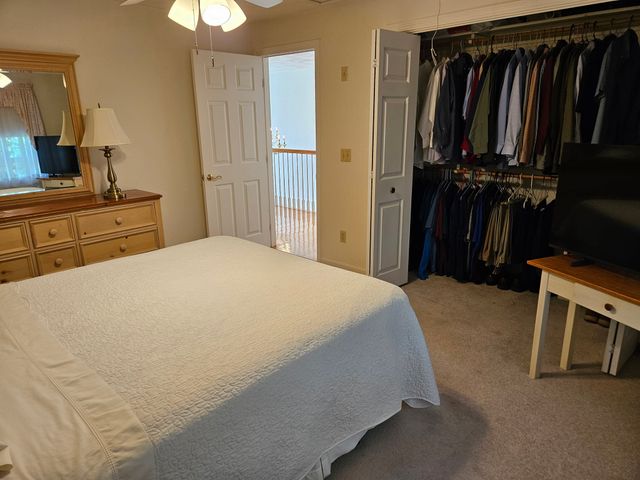 12 Jason Dr, Lincoln, RI 02865