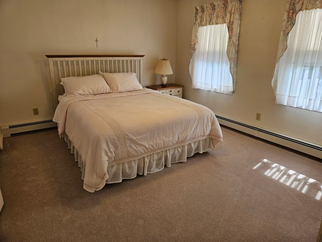 12 Jason Dr, Lincoln, RI 02865