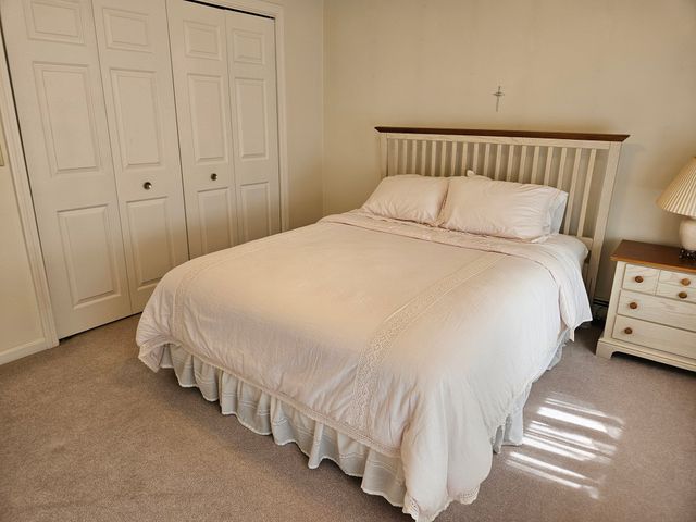 12 Jason Dr, Lincoln, RI 02865