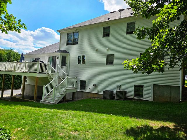 12 Jason Dr, Lincoln, RI 02865