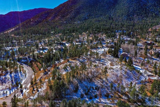 5330 Chipita Pines Drive, Cascade, CO 80809