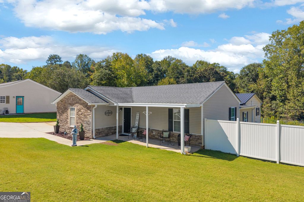 18 Coles Court Drive, Commerce, GA 30529 — exterior