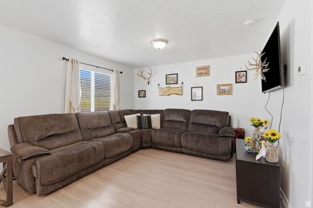 1681 S FREESTONE BLVD, Santaquin, UT 84655