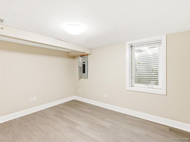 229 Michigan Avenue, Marysville, MI 48040