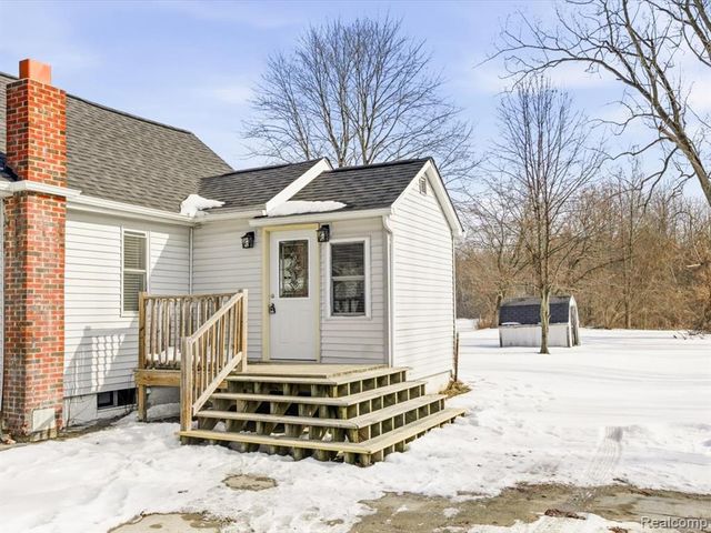 229 Michigan Avenue, Marysville, MI 48040