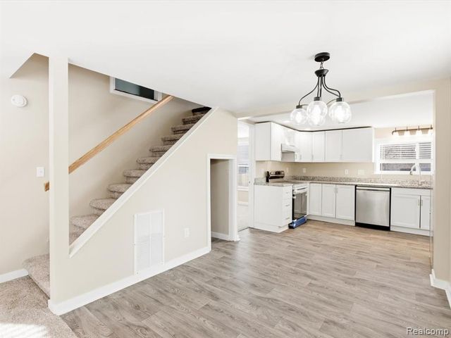 229 Michigan Avenue, Marysville, MI 48040