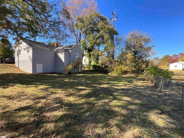 505 E Robinson Street, Gaffney, SC 29340