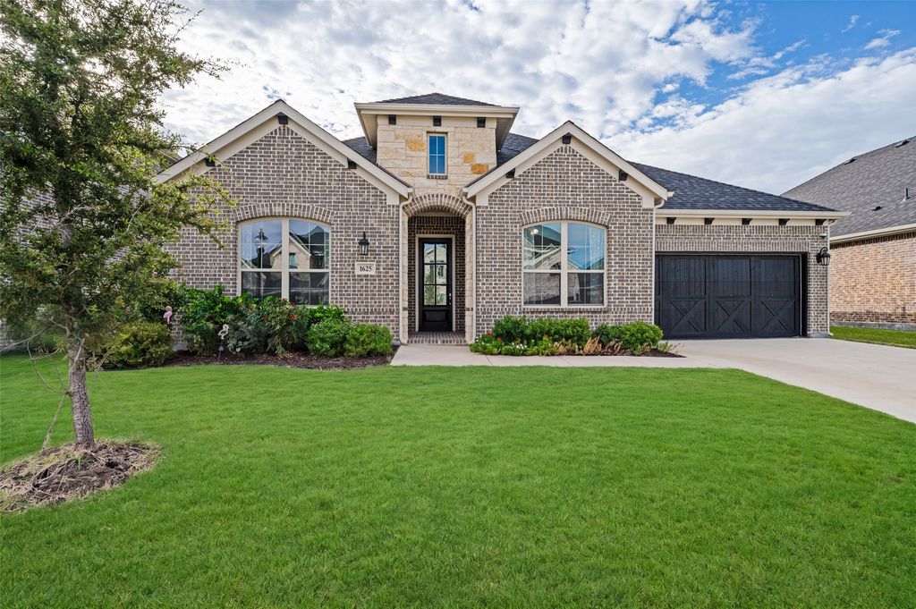 1625 Estivella Drive, Little Elm, TX 75068
