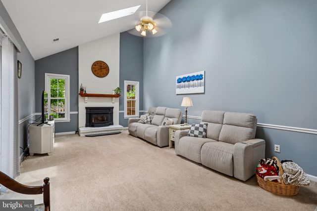 2730 SASSCERS HILL CT, Oak Hill, VA 20171