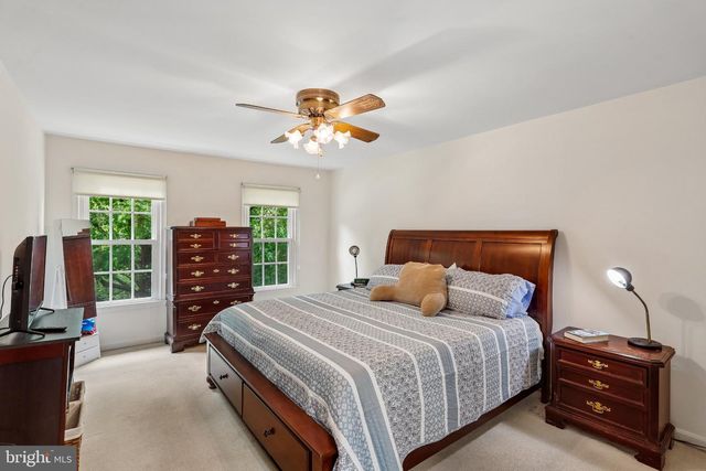 2730 SASSCERS HILL CT, Oak Hill, VA 20171