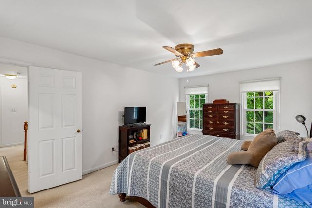 2730 SASSCERS HILL CT, Oak Hill, VA 20171