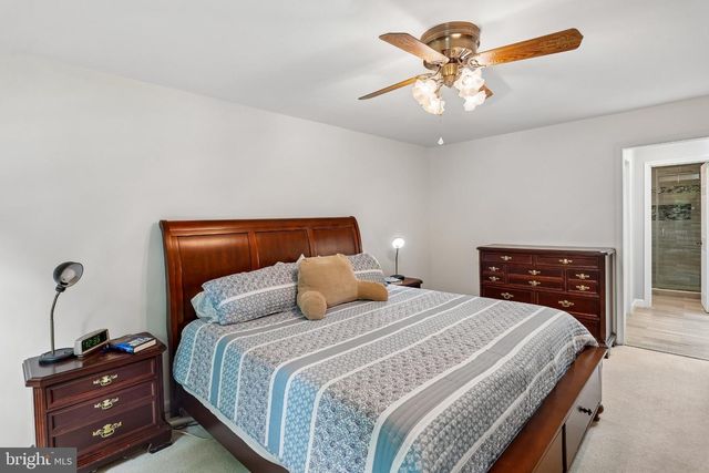 2730 SASSCERS HILL CT, Oak Hill, VA 20171