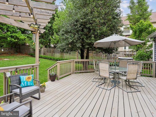 2730 SASSCERS HILL CT, Oak Hill, VA 20171