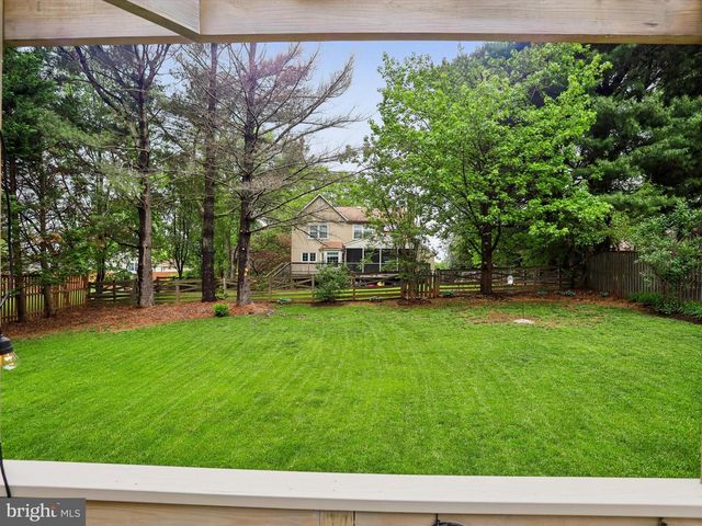 2730 SASSCERS HILL CT, Oak Hill, VA 20171