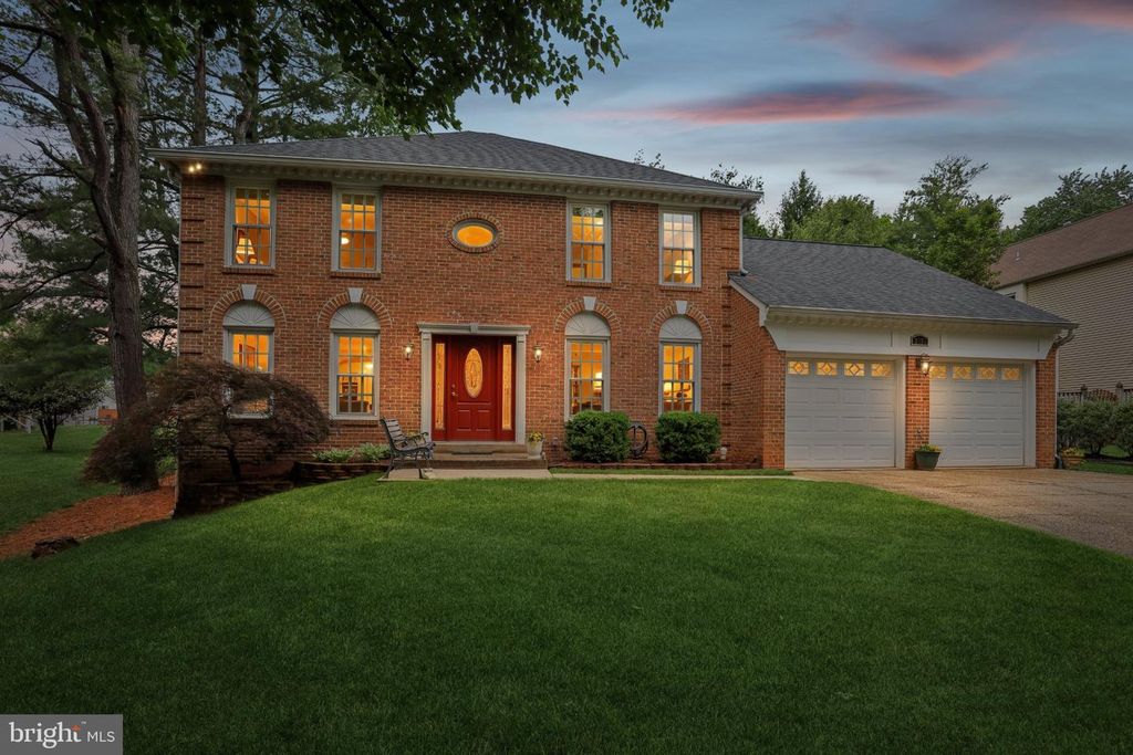2730 SASSCERS HILL CT, Oak Hill, VA 20171