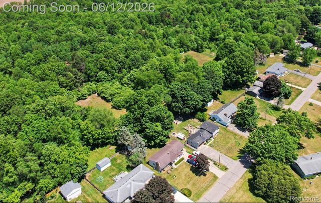 413 Alvena Avenue, Pennfield Charter Township, MI 49017