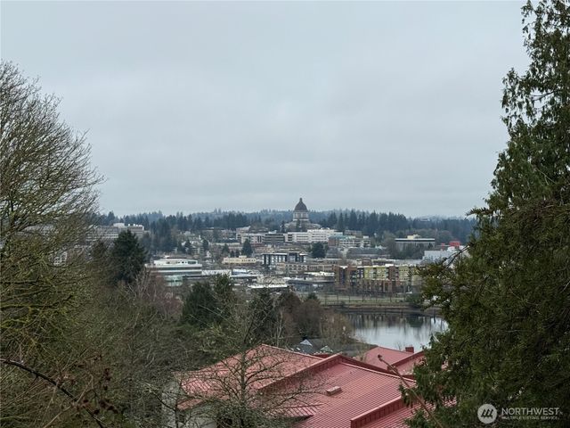 905 Quince Street NE, Olympia, WA 98506