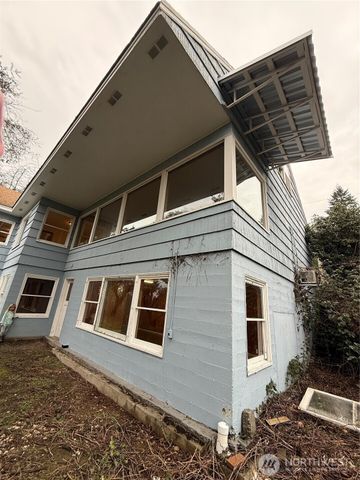 905 Quince Street NE, Olympia, WA 98506