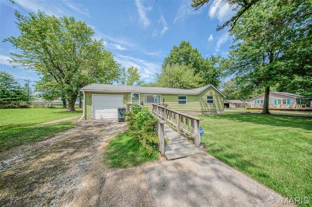 603 W Springfield Street, St James, MO 65559