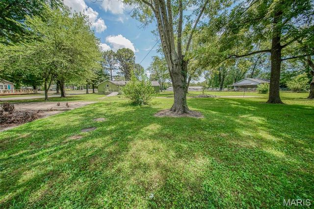 603 W Springfield Street, St James, MO 65559