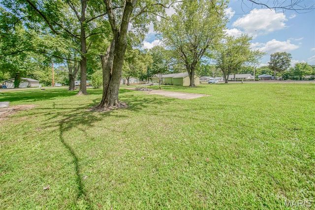 603 W Springfield Street, St James, MO 65559